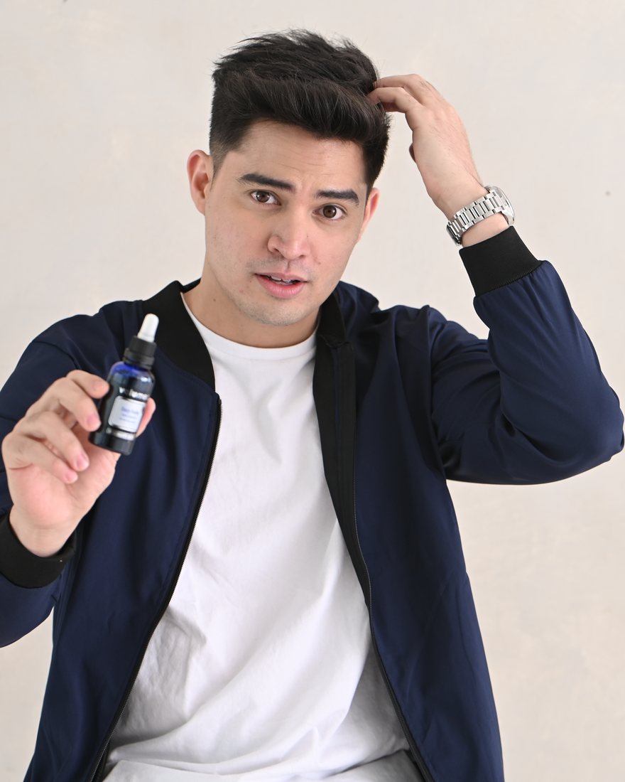 Man applying Volupropol scalp care